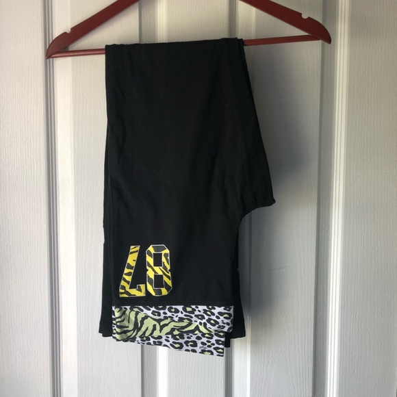 Aeropostale Cheetah Yoga Pants - Picture 1 of 1